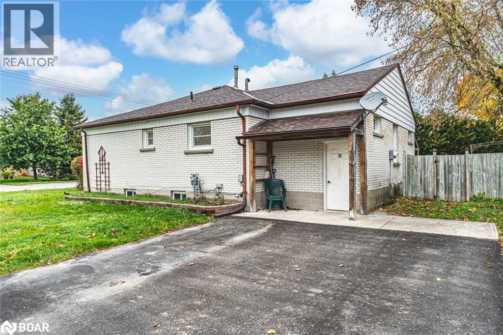 34/36 Centre Street, Angus, Ontario  L0M 1B0 - Photo 2 - 40792574