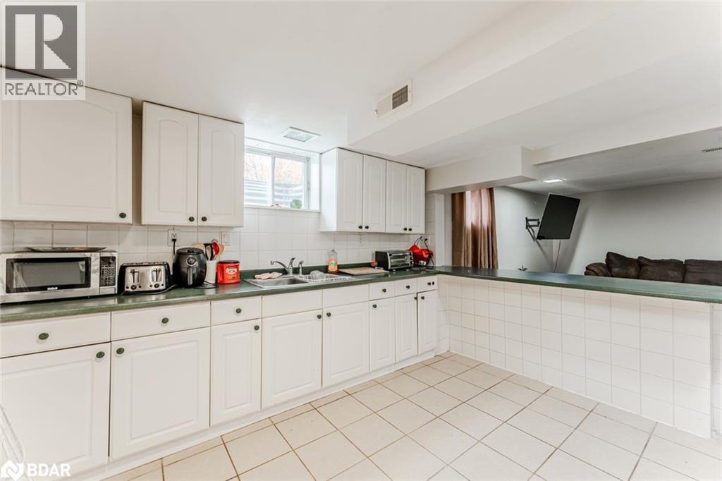 34/36 Centre Street, Angus, Ontario  L0M 1B0 - Photo 5 - 40792574