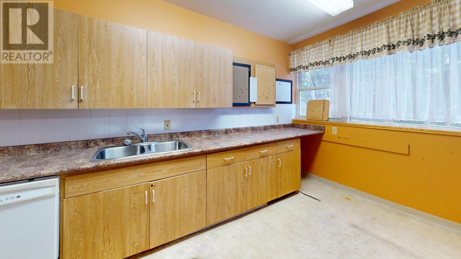 1020 Queen St E, Sault Ste. Marie, Ontario  P6A 2C6 - Photo 34 - SM253416