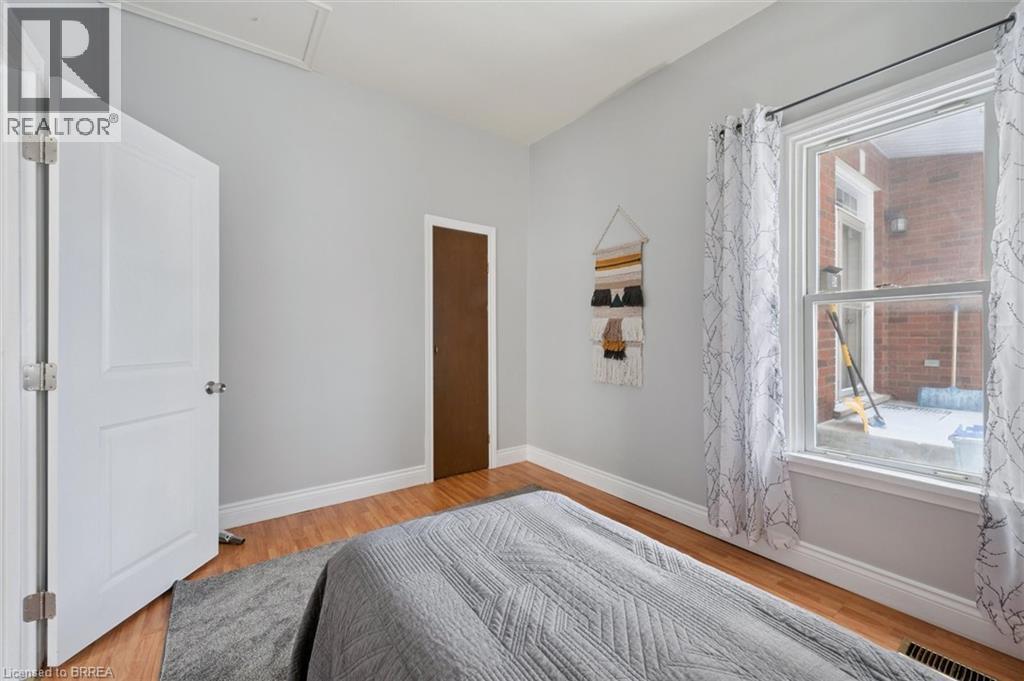 11 Hill Avenue, Brantford, Ontario  N3R 4G8 - Photo 9 - 40792028