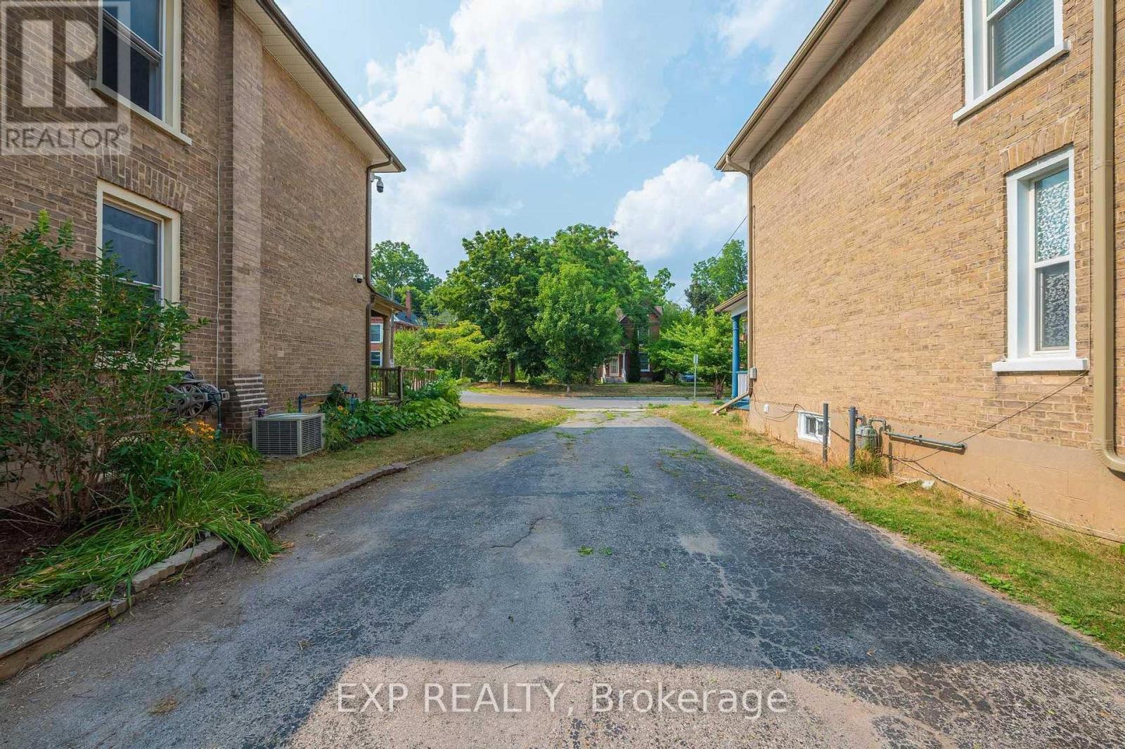 577 Bolivar Street, Peterborough, Ontario  K9J 4R9 - Photo 8 - X12482854