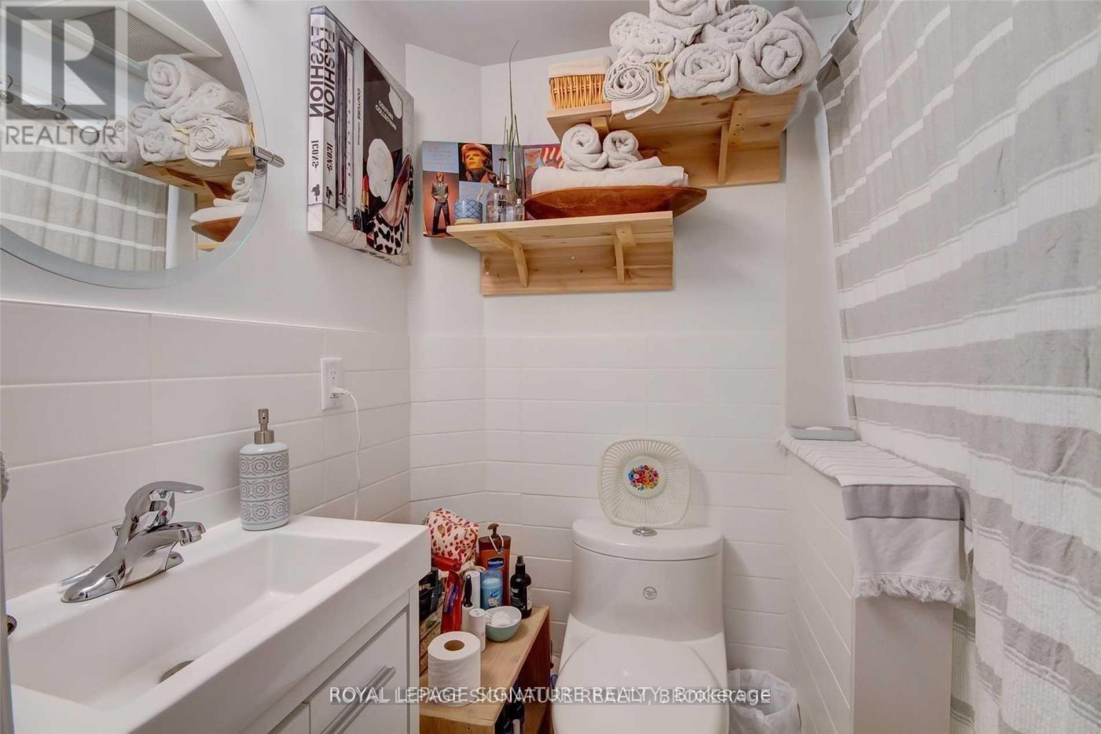 Lower - 92 Mitchell Avenue, Toronto, Ontario  M6J 1C1 - Photo 10 - C12604332