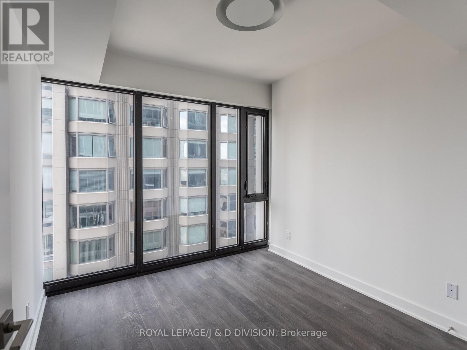 1812 - 188 Cumberland Street, Toronto, Ontario  M5R 0B6 - Photo 6 - C12604342