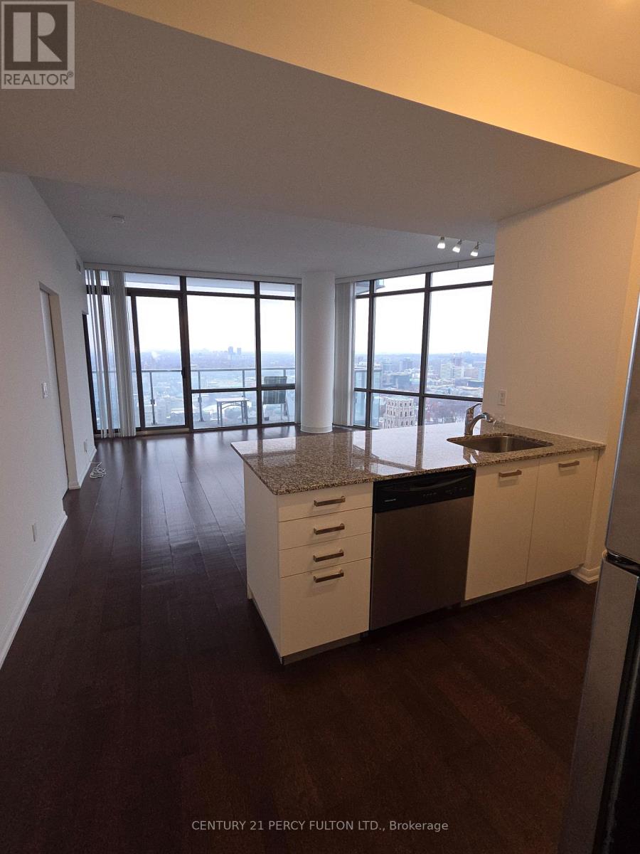 3303 - 832 Bay Street, Toronto, Ontario  M5S 1Z6 - Photo 7 - C12604344