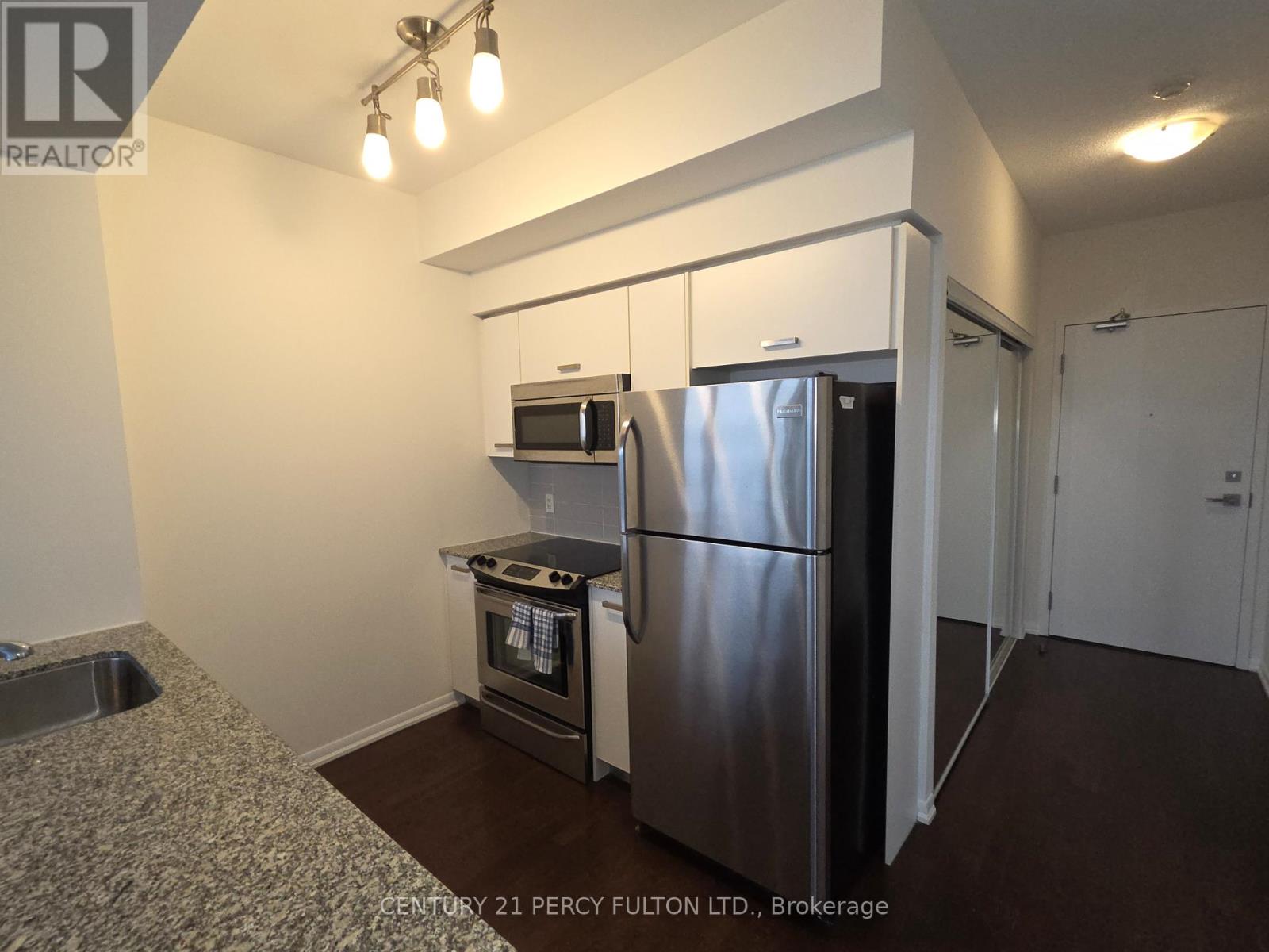 3303 - 832 Bay Street, Toronto, Ontario  M5S 1Z6 - Photo 9 - C12604344