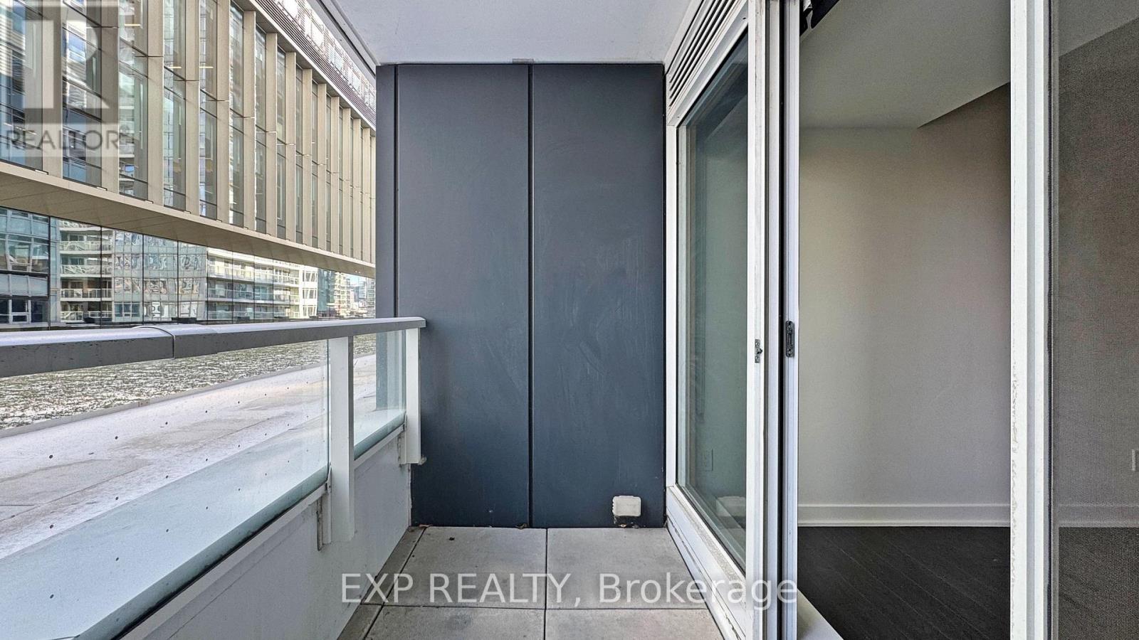 615 - 17 Bathurst Street S, Toronto, Ontario  M5V 0N1 - Photo 32 - C12604396