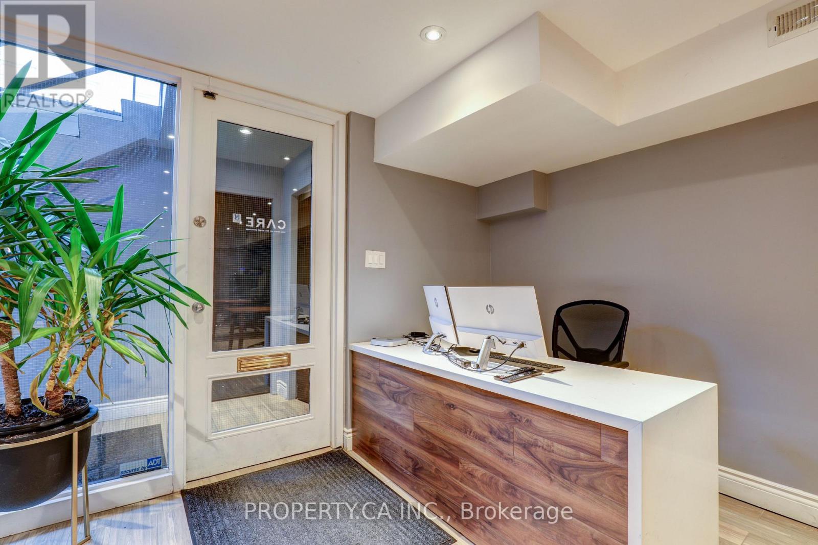 Main & Lower - 142 King Street E, Toronto (Moss Park), Ontario  M5C 1G7 - Photo 11 - C12604494