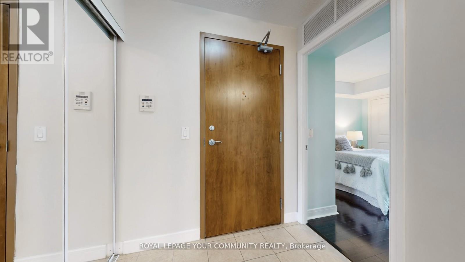 706 - 35 Bales Avenue, Toronto, Ontario  M2N 7L7 - Photo 6 - C12604510