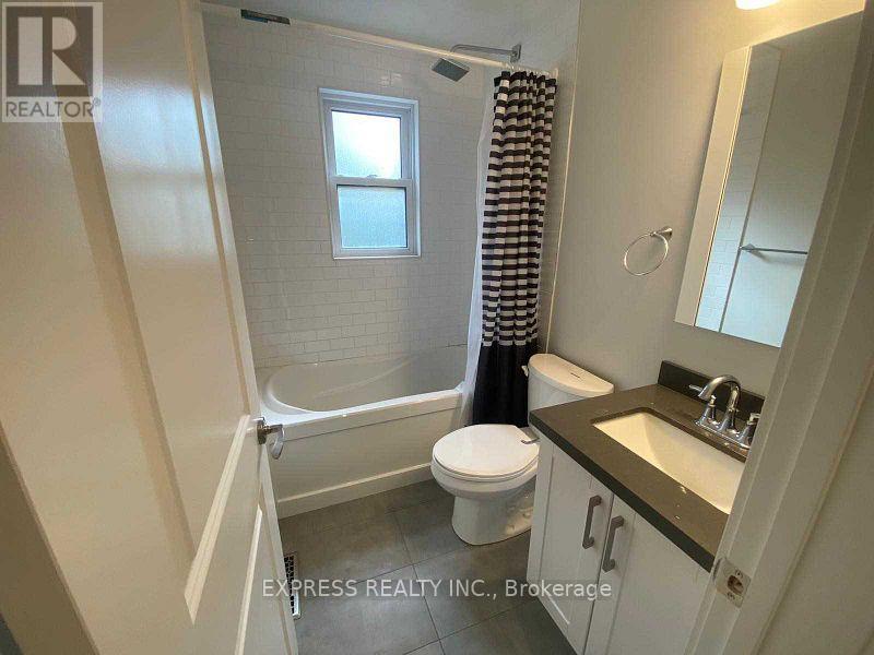 1 - 601 Old Orchard Grove, Toronto, Ontario  M5M 2H3 - Photo 11 - C12604538