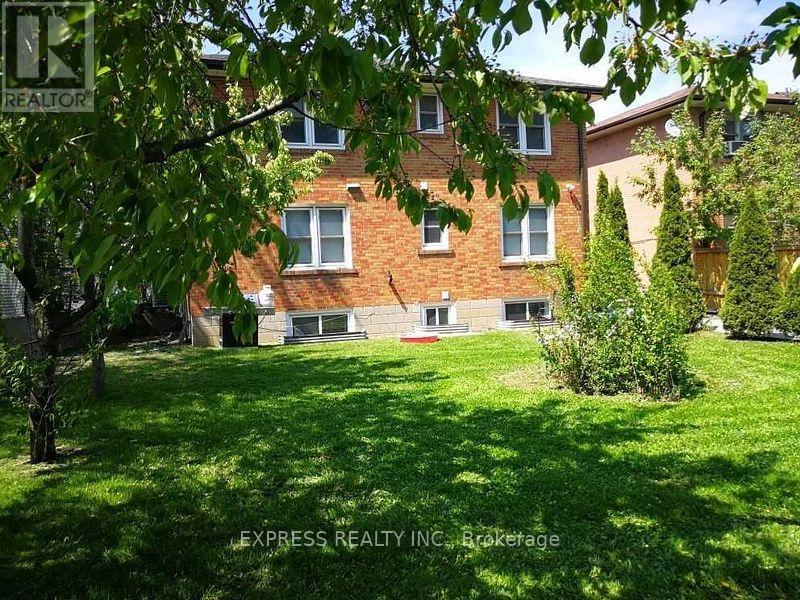 1 - 601 Old Orchard Grove, Toronto, Ontario  M5M 2H3 - Photo 12 - C12604538