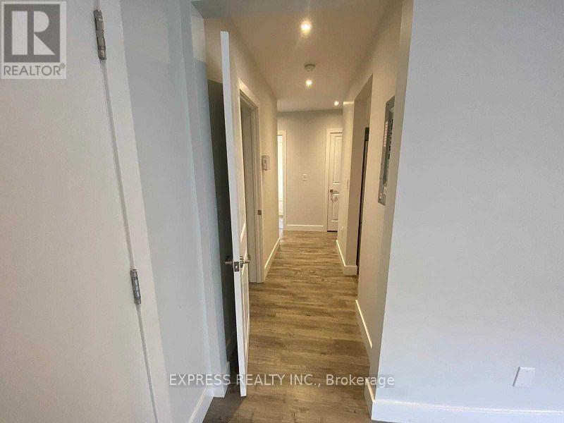 1 - 601 Old Orchard Grove, Toronto, Ontario  M5M 2H3 - Photo 8 - C12604538