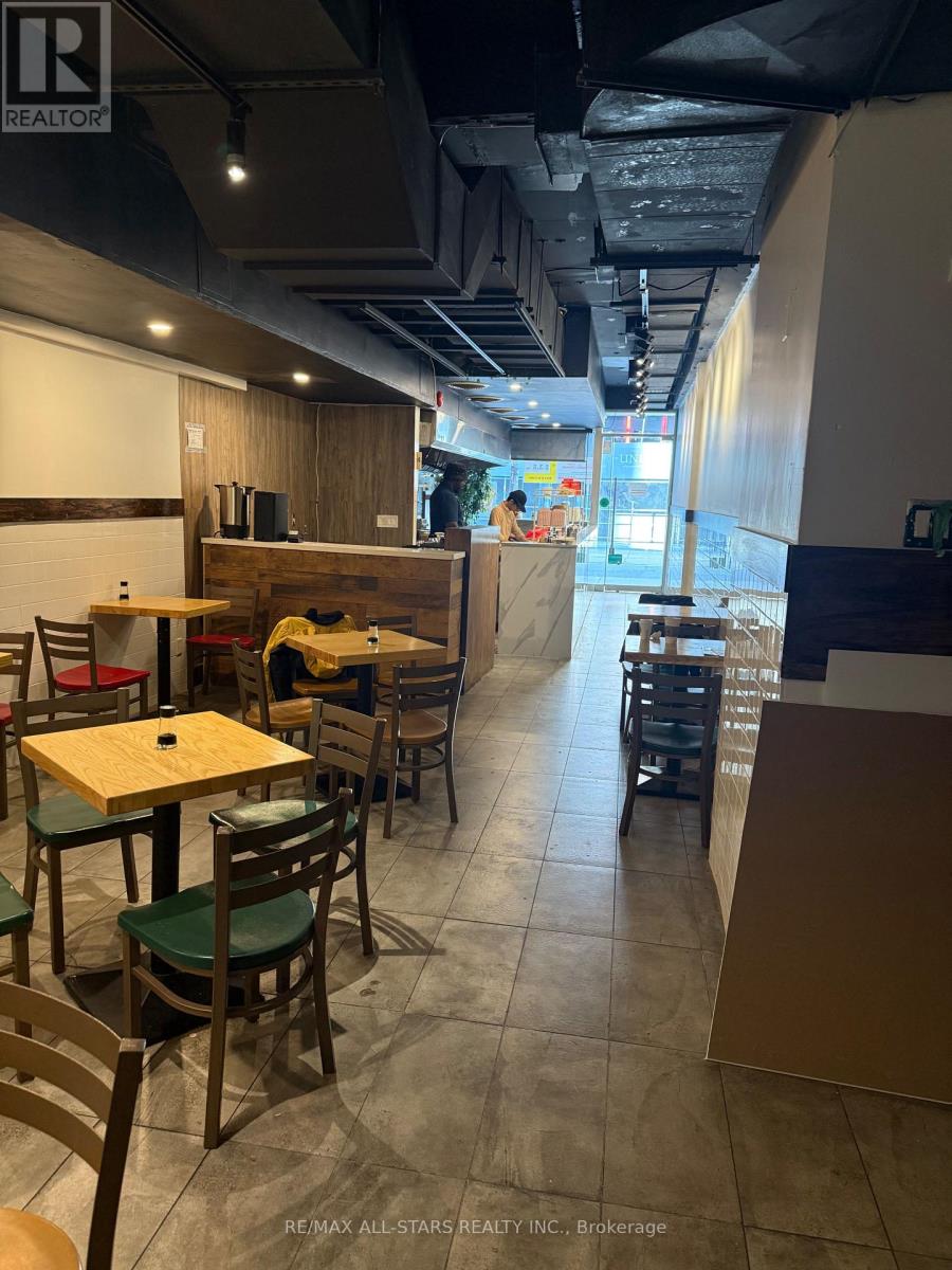 Unit B - 209 Dundas Street W, Toronto, Ontario  M5G 1C8 - Photo 4 - C12604556