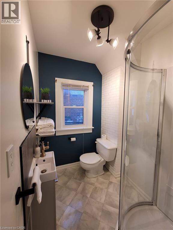 180 Weber Street E Unit# C, Kitchener, Ontario  N2H 1E4 - Photo 2 - 40792396