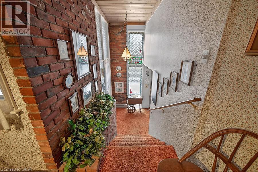 9 Daleview Court, Hamilton, Ontario  L8S 3L9 - Photo 24 - 40792294