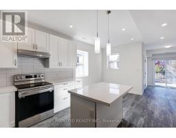 B - 620 BATHURST STREET, Toronto, Ontario