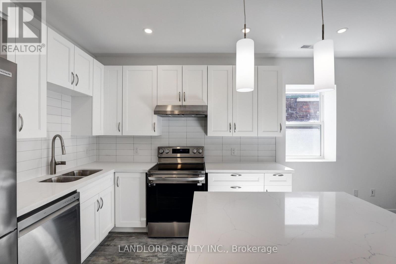 B - 620 Bathurst Street, Toronto, Ontario M5S 2R1 - Photo 7 - C12534794