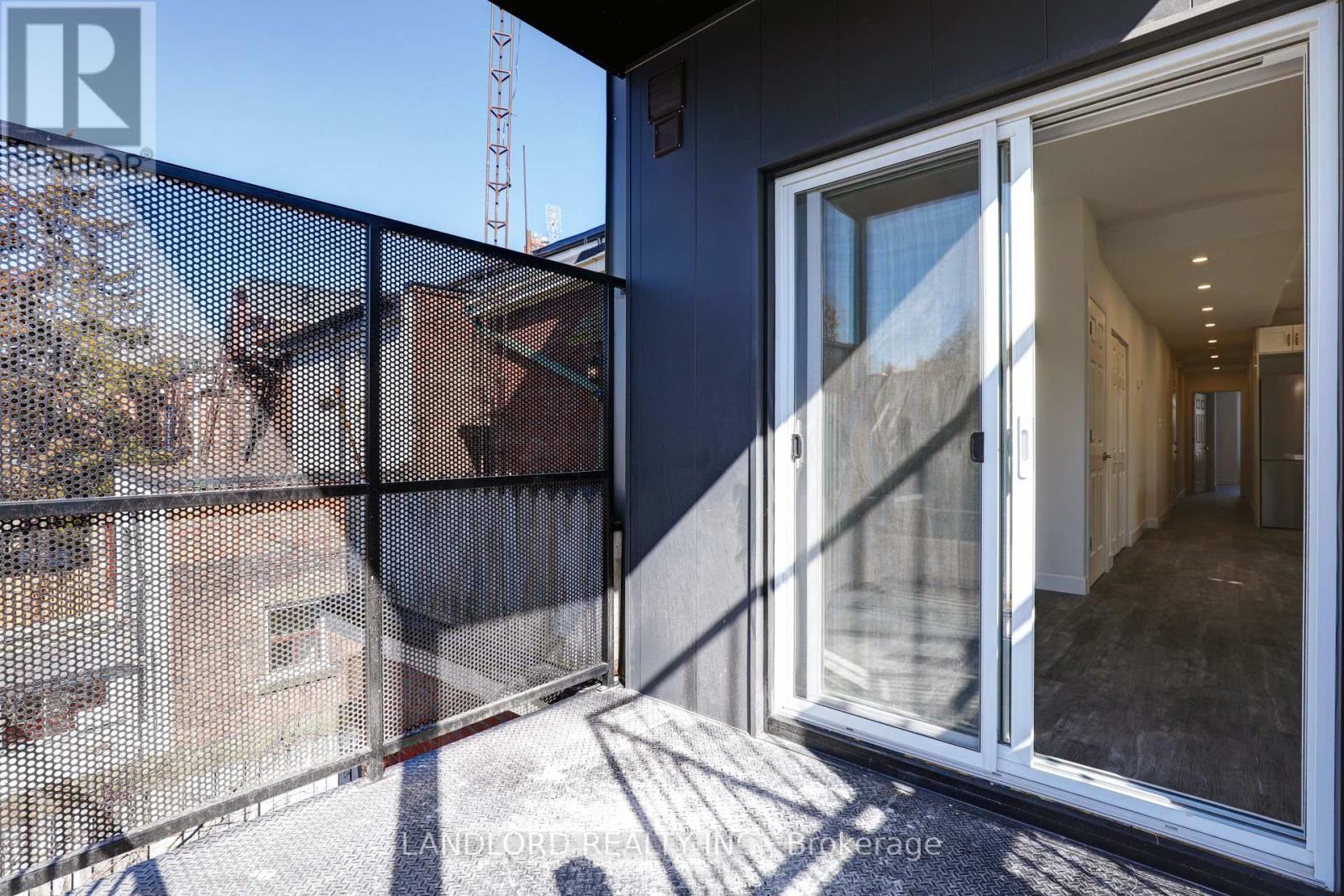 B - 620 Bathurst Street, Toronto, Ontario M5S 2R1 - Photo 13 - C12534794