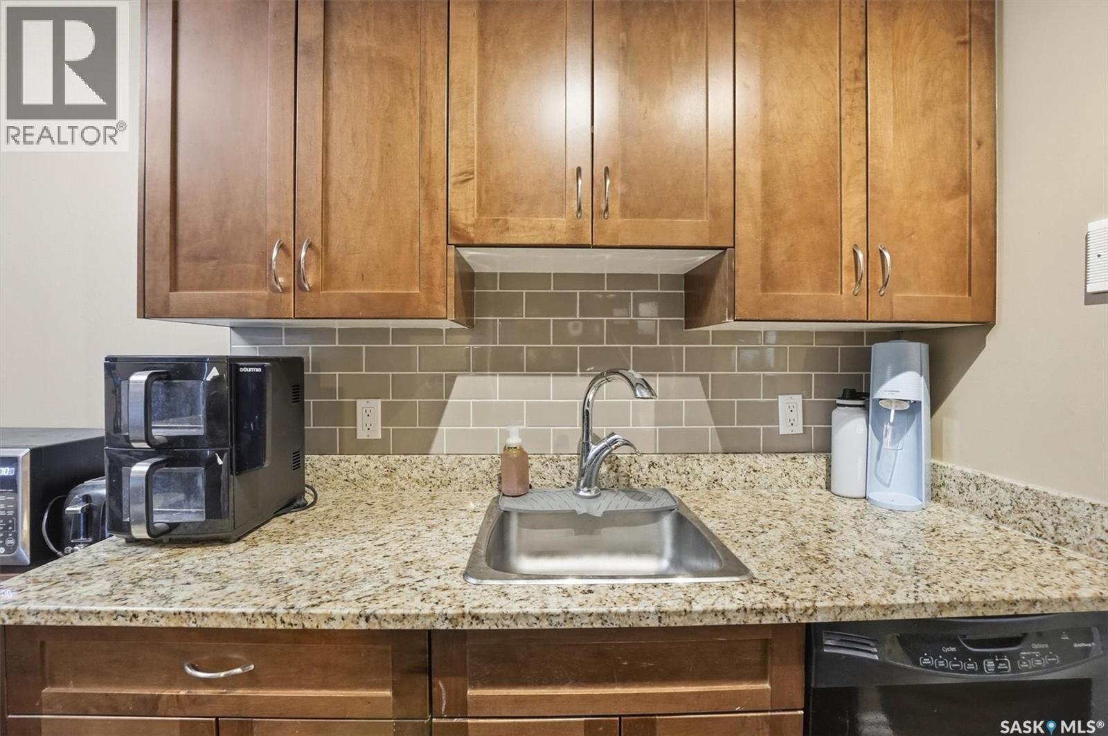 205 250 Pinehouse Place, Saskatoon, Saskatchewan  S7K 4X1 - Photo 5 - SK025150