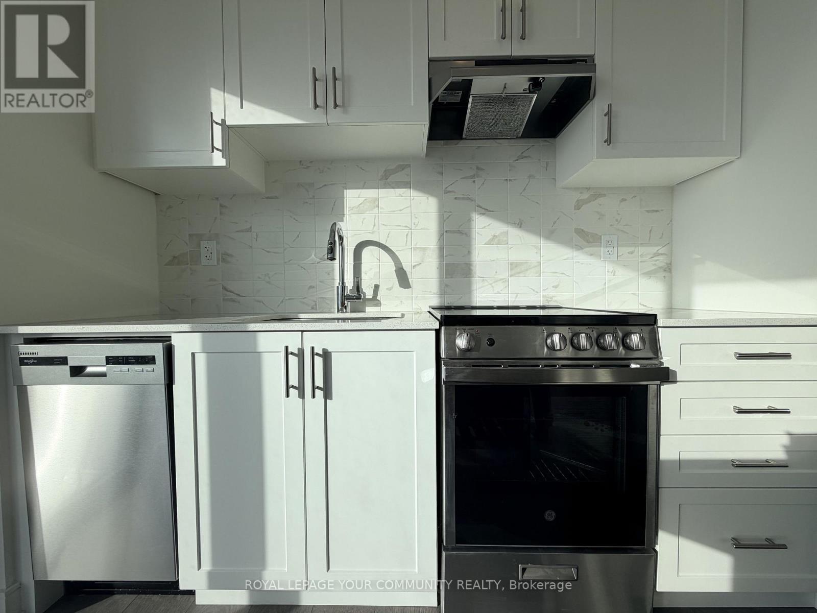 B908 - 715 Davis Drive, Newmarket, Ontario  L3Y 0J2 - Photo 26 - N12604442