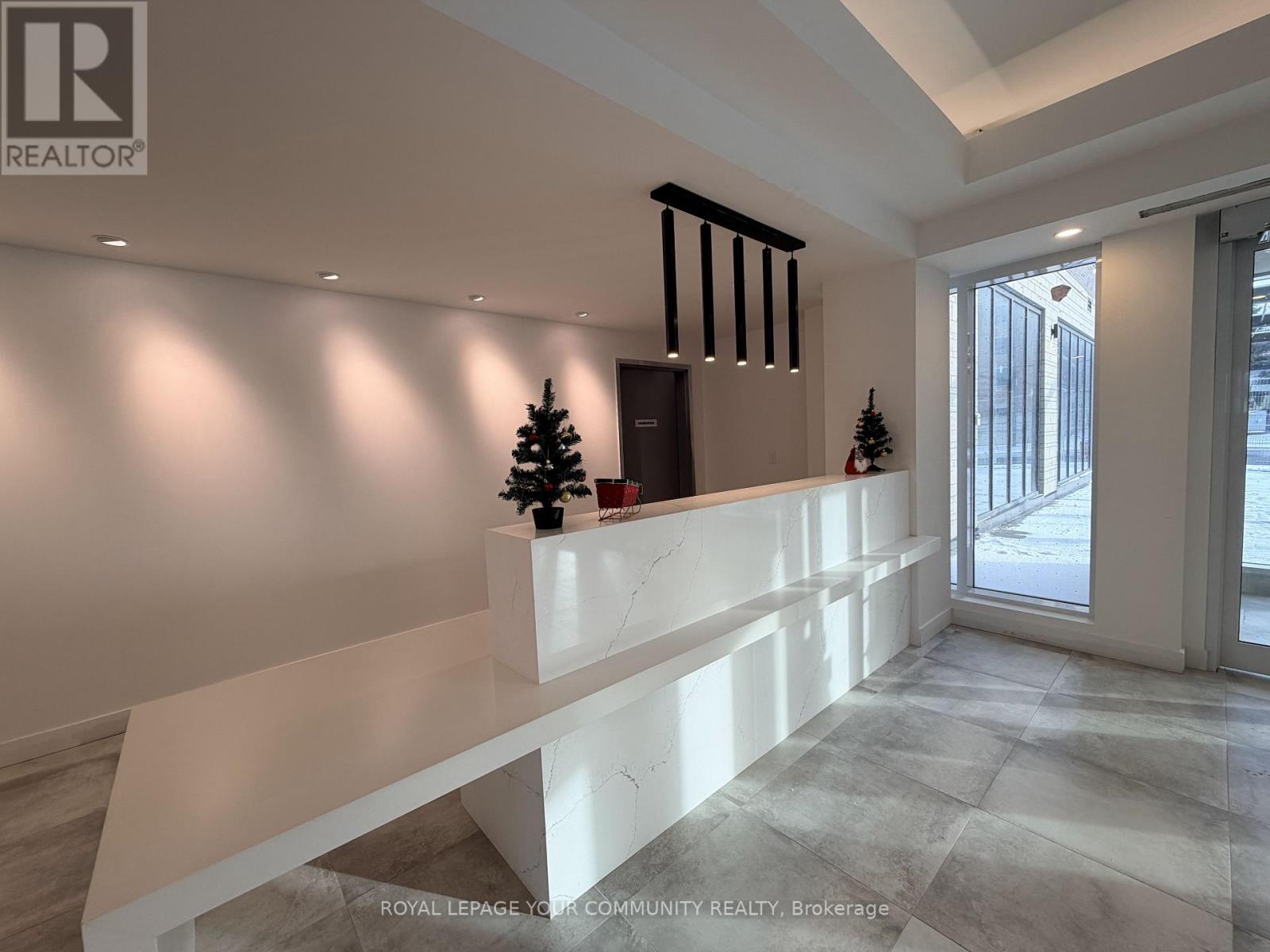 B908 - 715 Davis Drive, Newmarket, Ontario  L3Y 0J2 - Photo 34 - N12604442