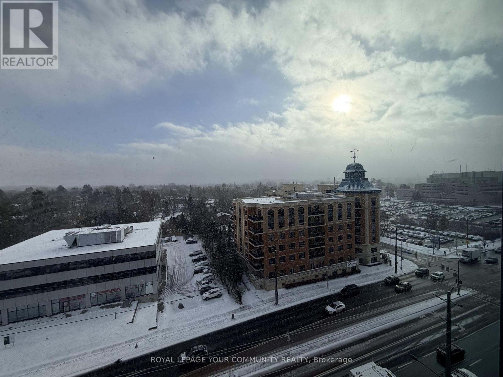 B908 - 715 Davis Drive, Newmarket, Ontario  L3Y 0J2 - Photo 8 - N12604442