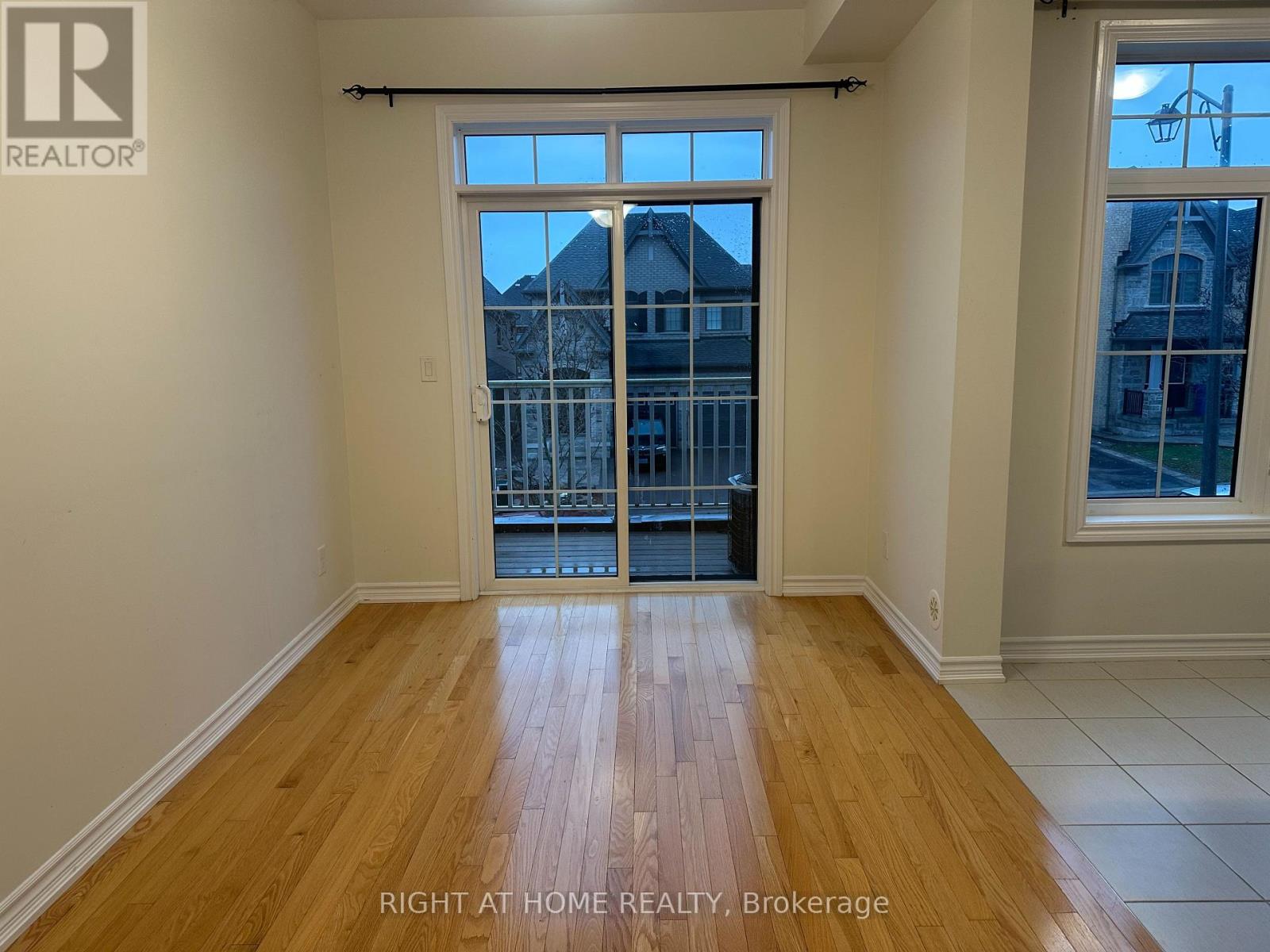 126 Alvin Pegg Drive, East Gwillimbury, Ontario  L9N 0R7 - Photo 11 - N12604530