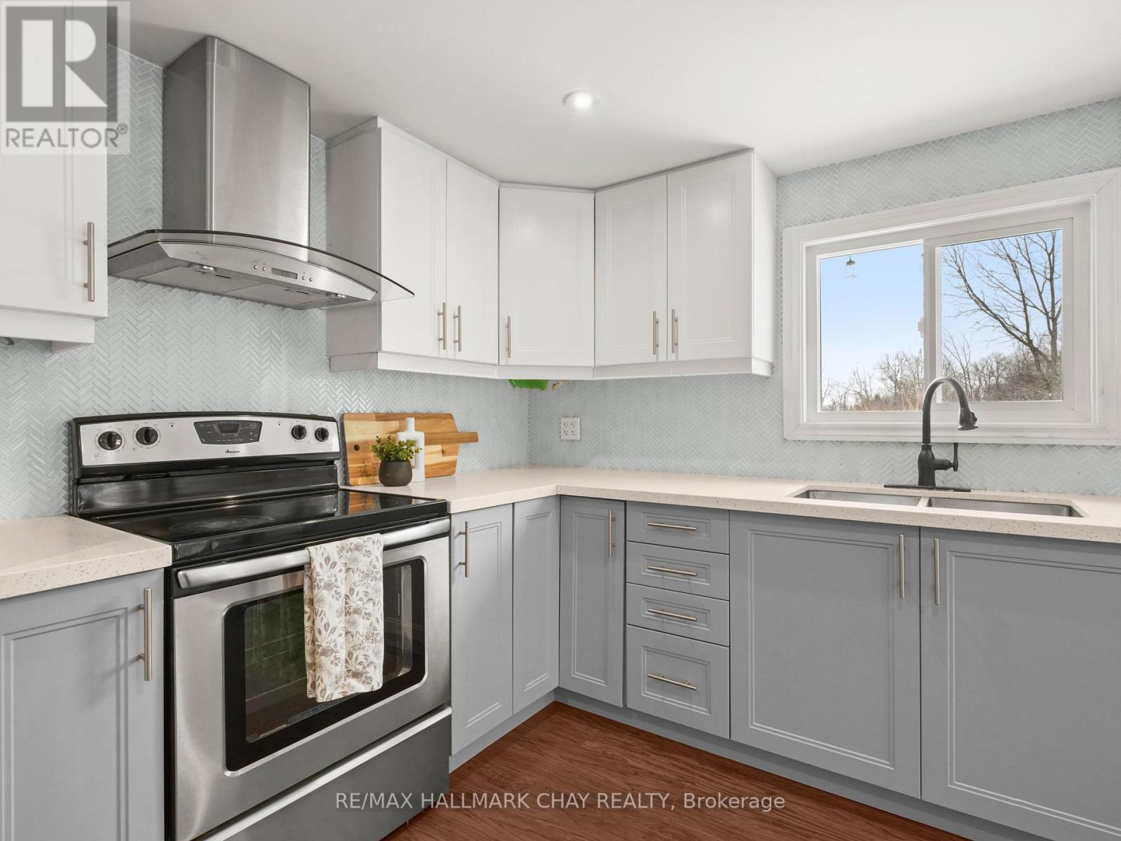 2545 County Rd 50, Adjala-Tosorontio, Ontario  L0G 1L0 - Photo 14 - N12604536