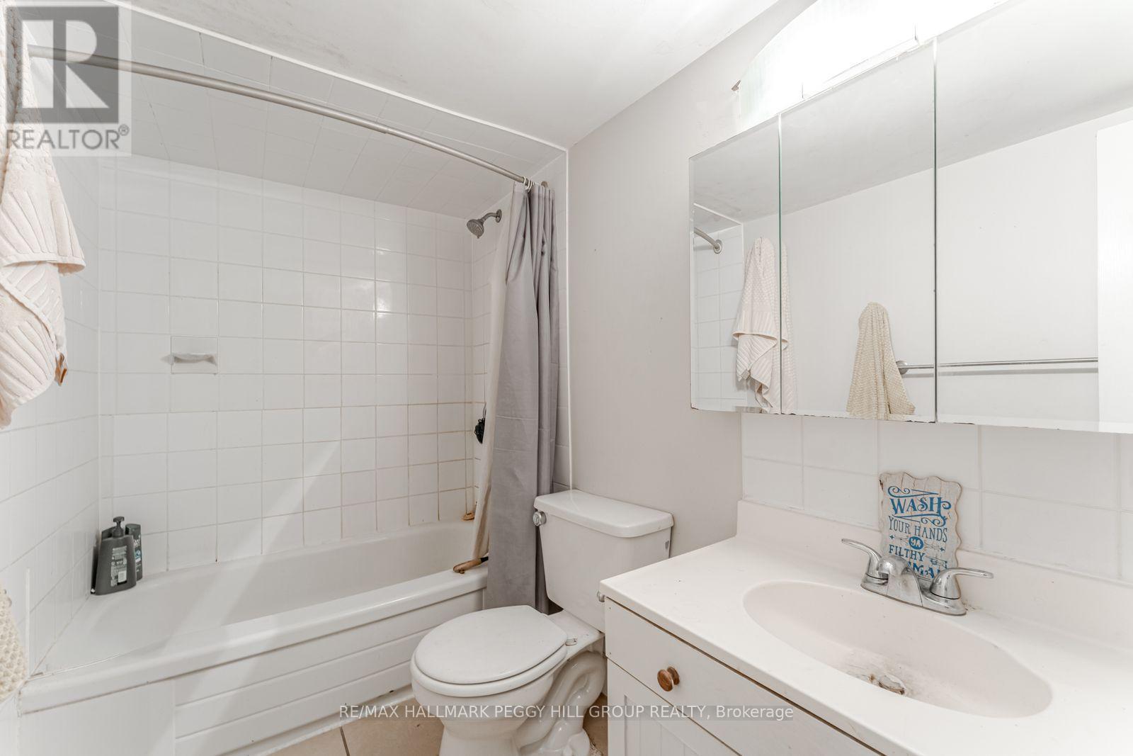 34/36 Centre Street, Essa, Ontario  L0M 1B0 - Photo 13 - N12604560