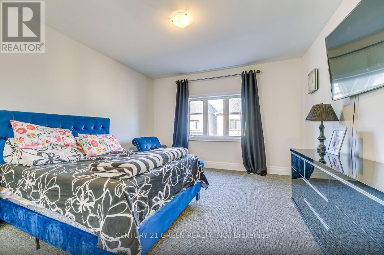 1367 Pelican Passage, Oakville, Ontario  L6H 7Z9 - Photo 17 - W12572956