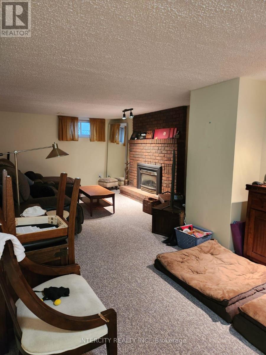 63 Bronte Crescent, Barrie (Letitia Heights), Ontario  L4N 5B8 - Photo 17 - S12604514