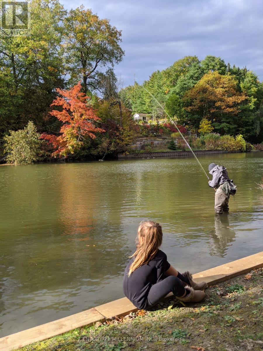 11 Knox Road E, Wasaga Beach, Ontario  L9Z 2T6 - Photo 7 - S12604540