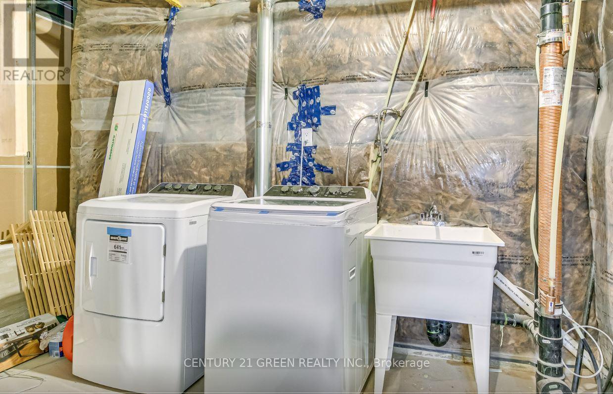 1367 Pelican Passage, Oakville, Ontario  L6H 7Z9 - Photo 37 - W12572956