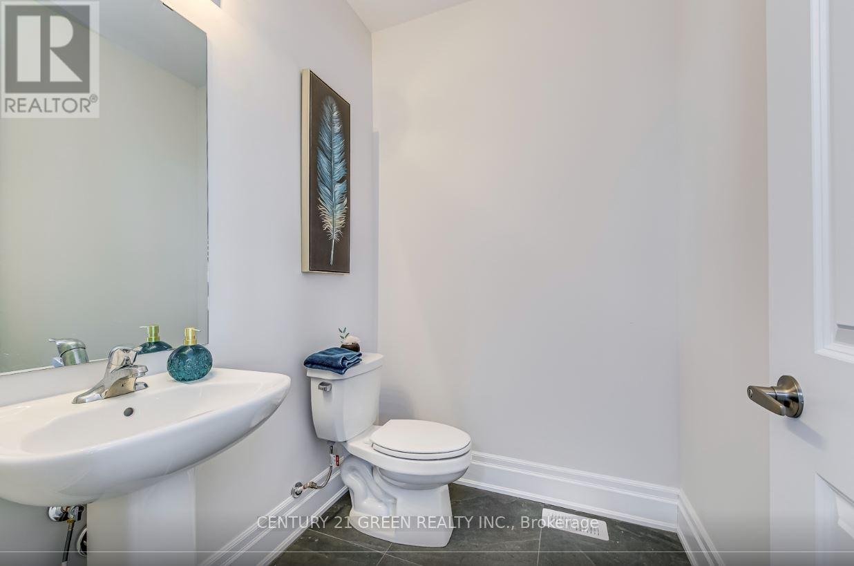 1367 Pelican Passage, Oakville, Ontario  L6H 7Z9 - Photo 14 - W12572956