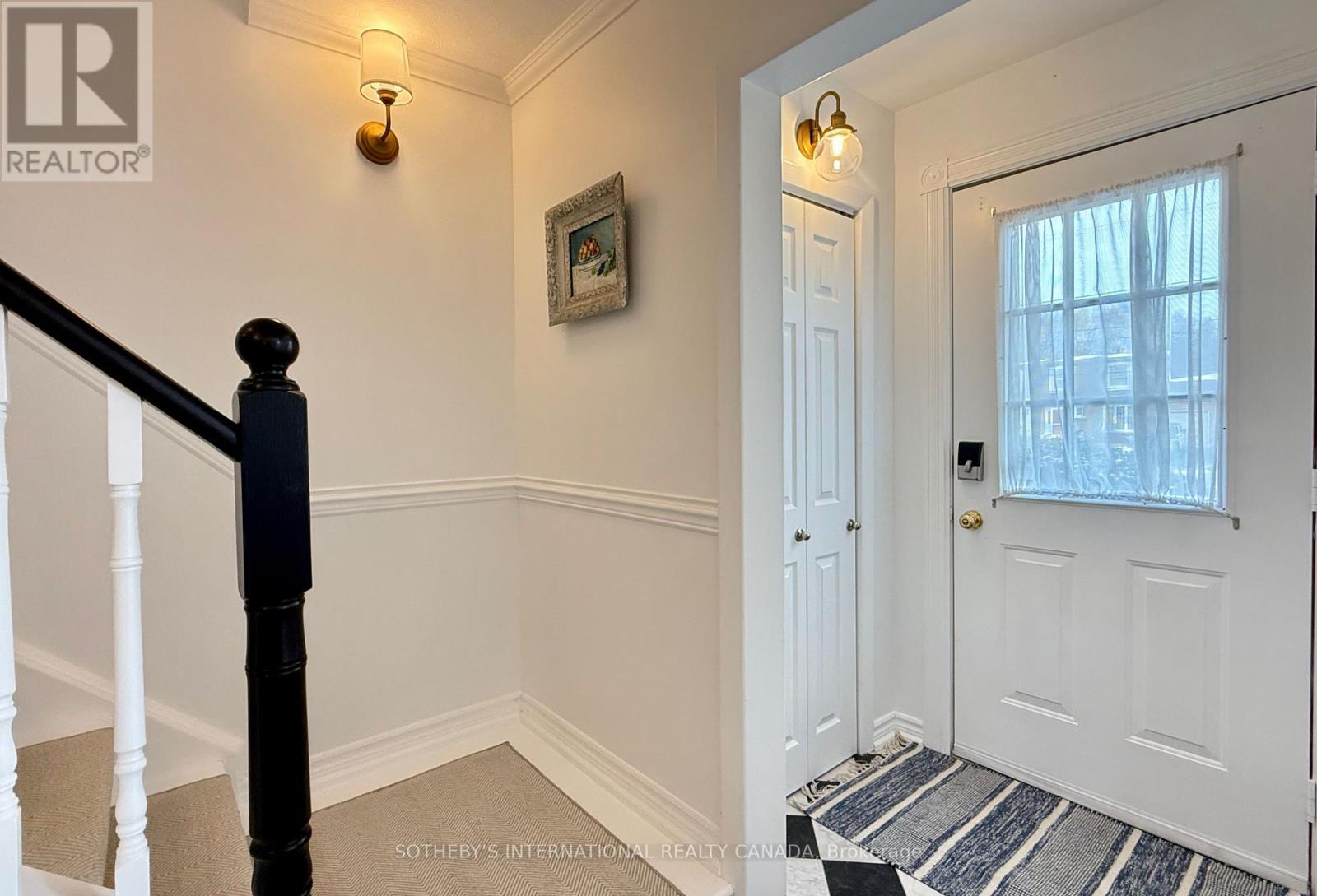 740 Clarkson Road S, Mississauga, Ontario  L5J 2T9 - Photo 4 - W12602872