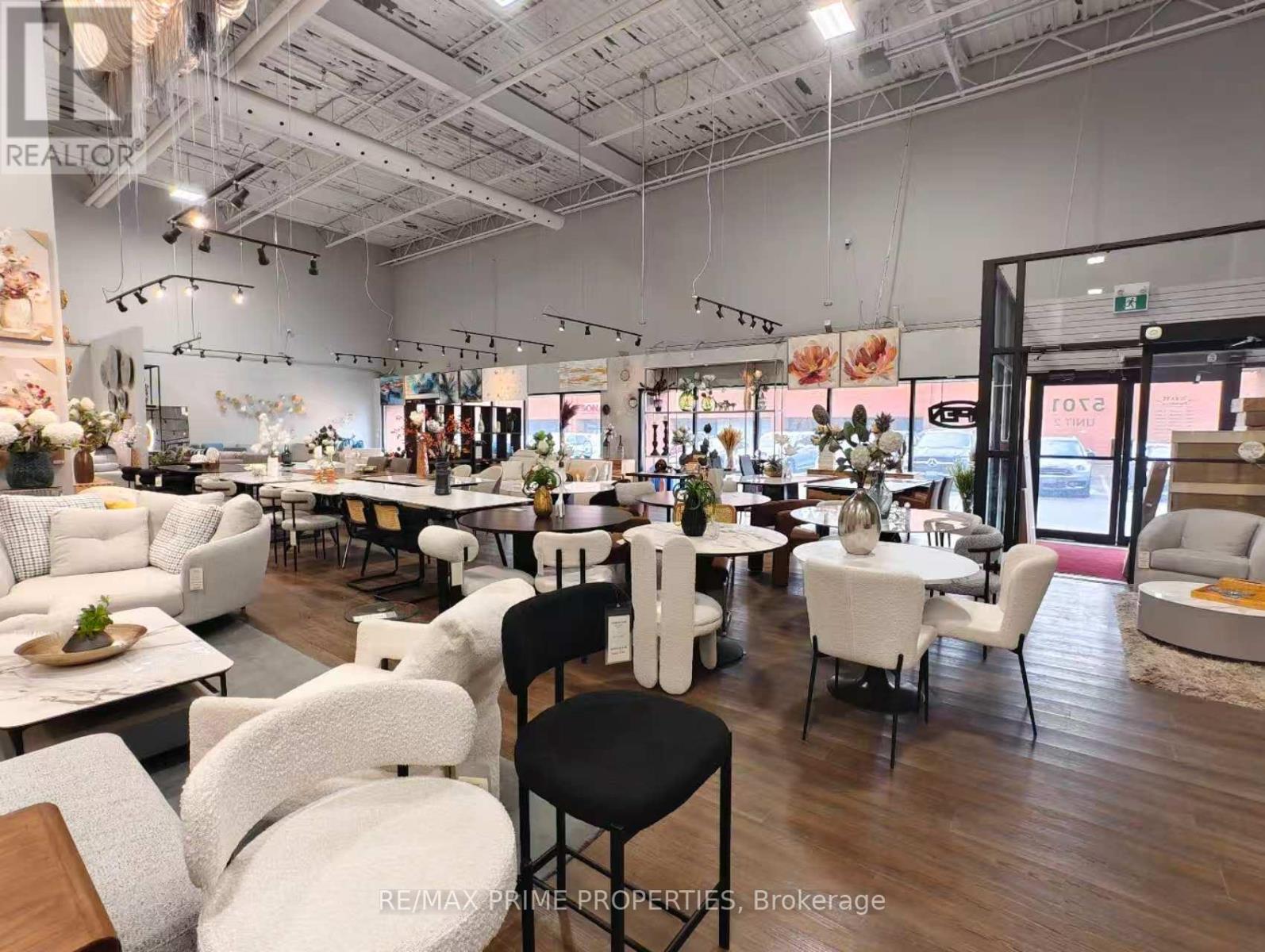 5701 Steeles Avenue W, Toronto, Ontario  M9L 1S7 - Photo 7 - W12604336