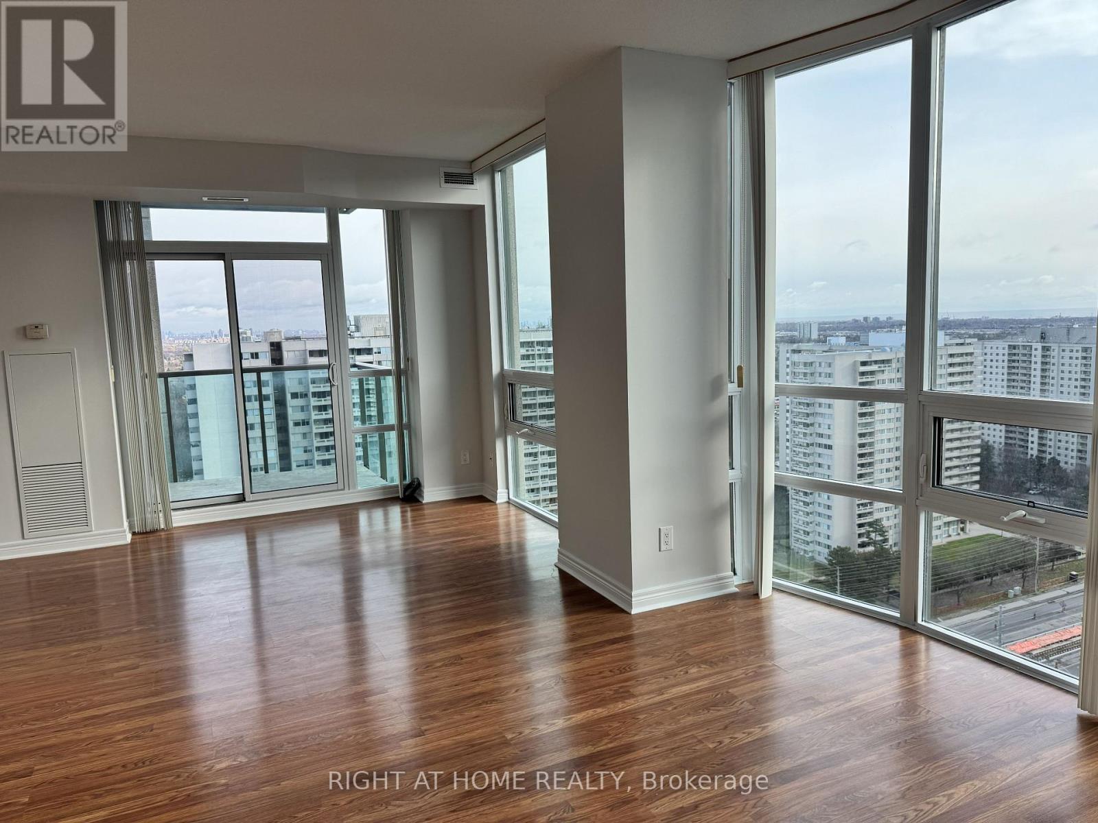 2603 - 208 Enfield Place, Mississauga, Ontario  L5B 0G8 - Photo 14 - W12604340