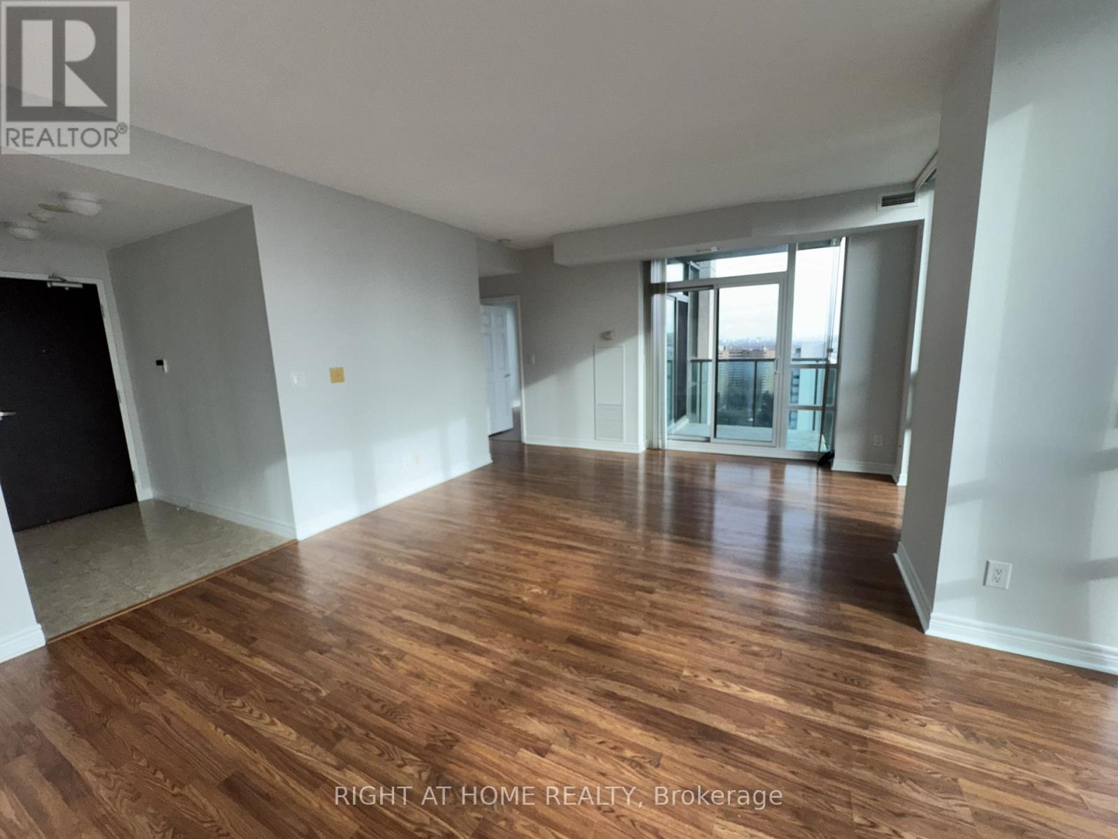 2603 - 208 Enfield Place, Mississauga, Ontario  L5B 0G8 - Photo 5 - W12604340