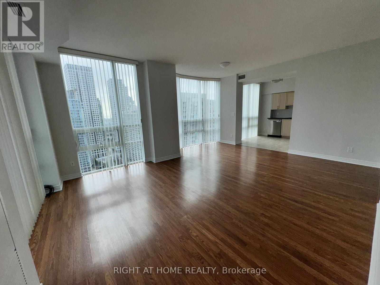 2603 - 208 Enfield Place, Mississauga, Ontario  L5B 0G8 - Photo 7 - W12604340