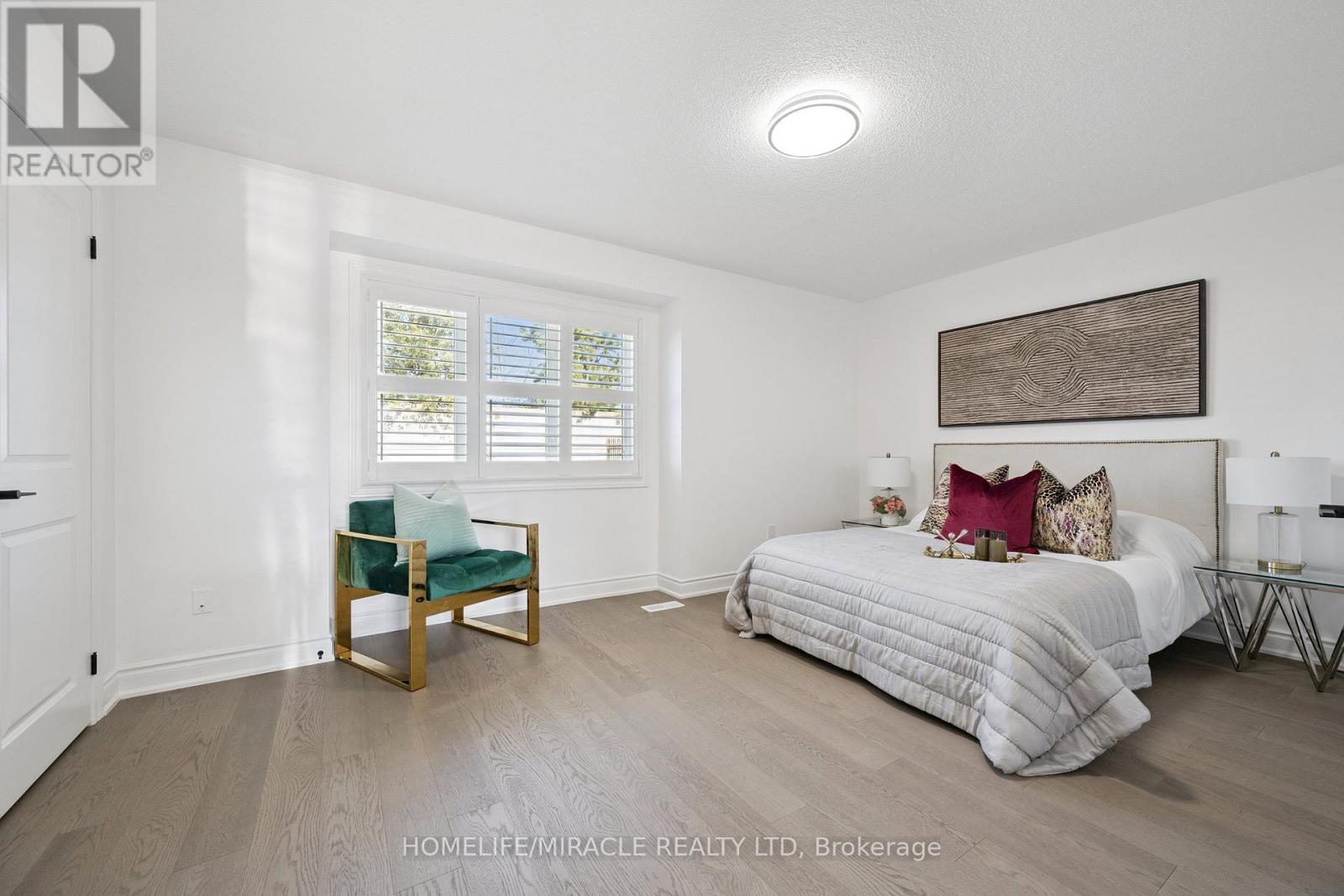 7562 Black Walnut Trail, Mississauga, Ontario  L5N 8A9 - Photo 15 - W12604346