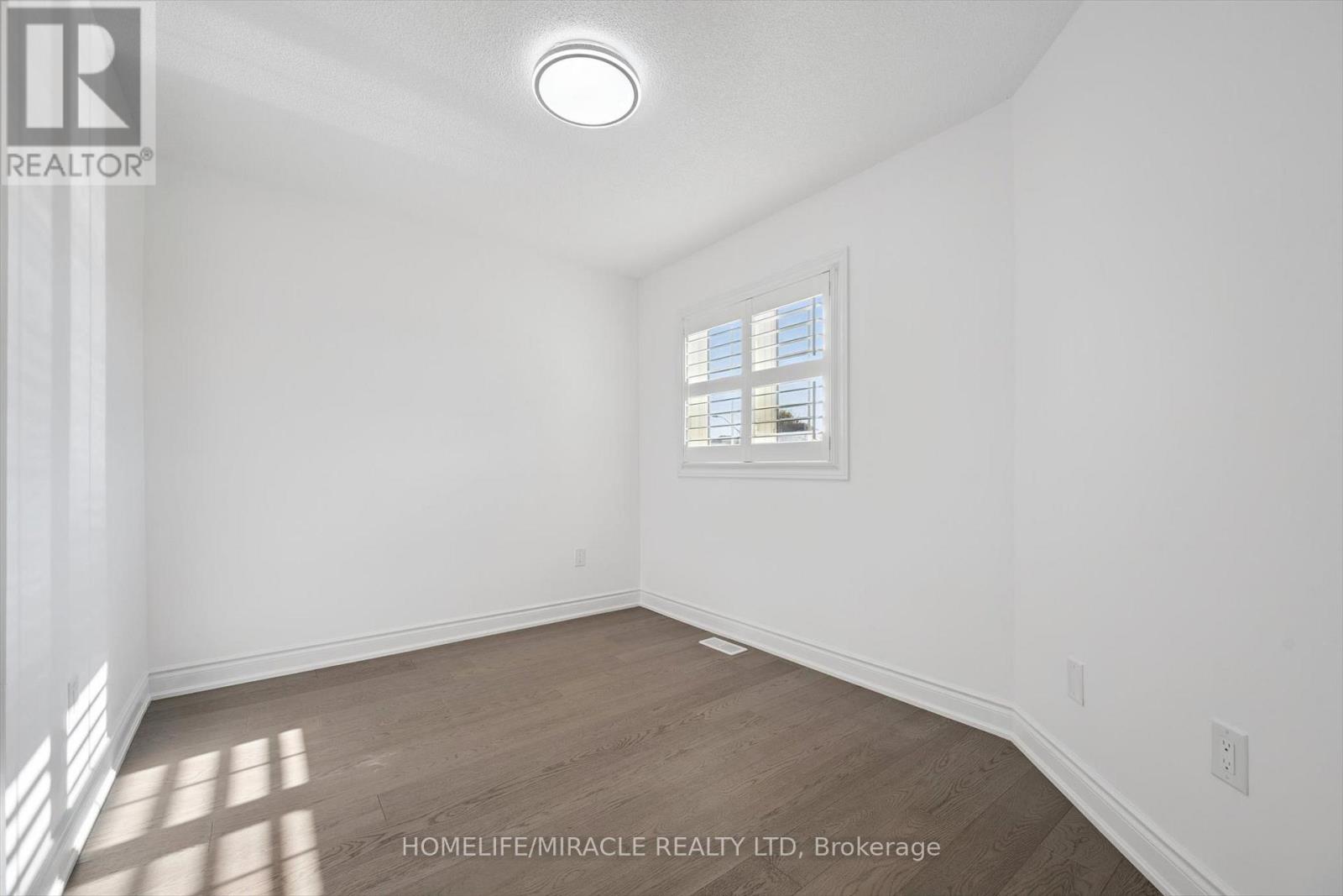 7562 Black Walnut Trail, Mississauga, Ontario  L5N 8A9 - Photo 18 - W12604346