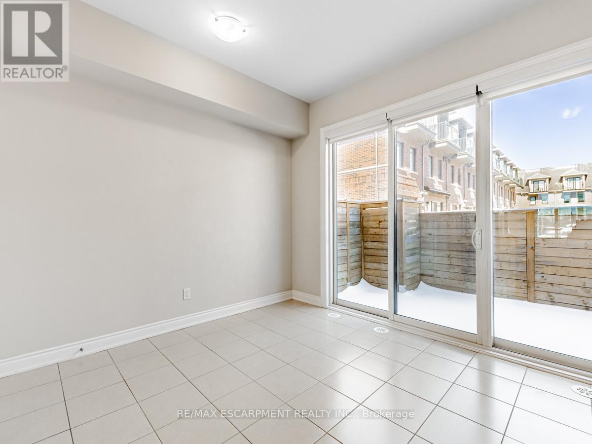 2163 Lillykin Street, Oakville, Ontario  L6H 7H2 - Photo 13 - W12604352