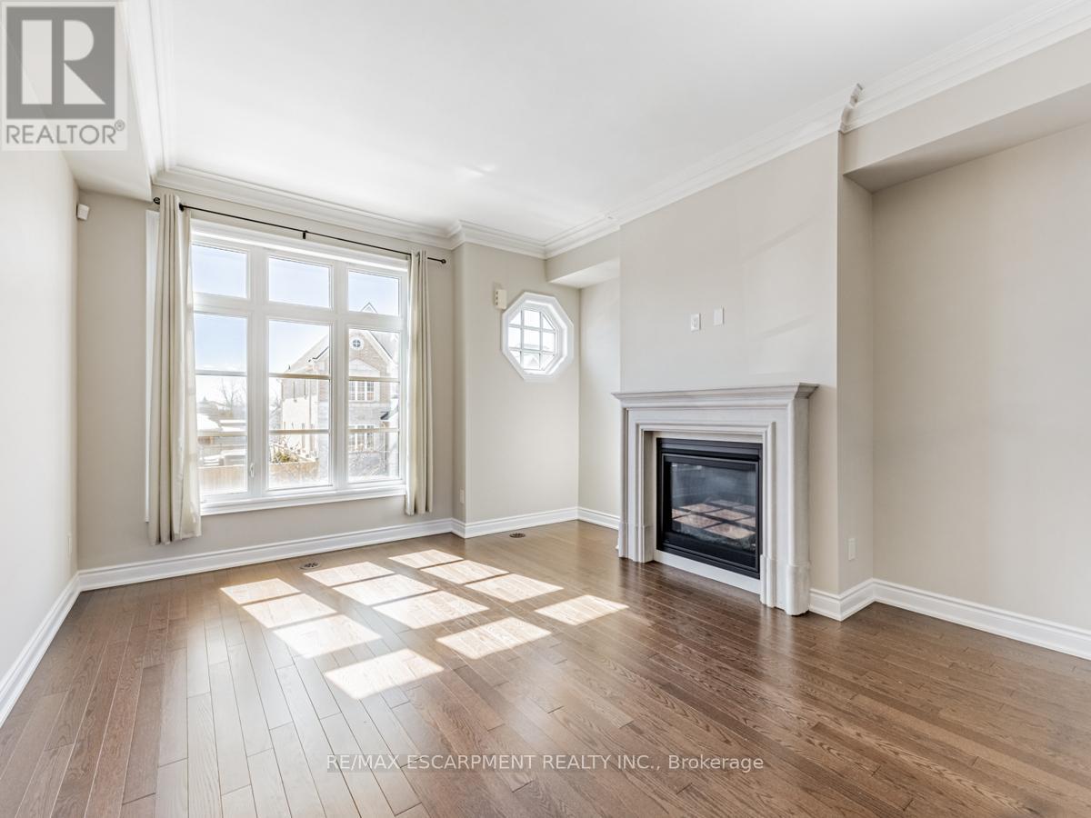 2163 Lillykin Street, Oakville, Ontario  L6H 7H2 - Photo 15 - W12604352