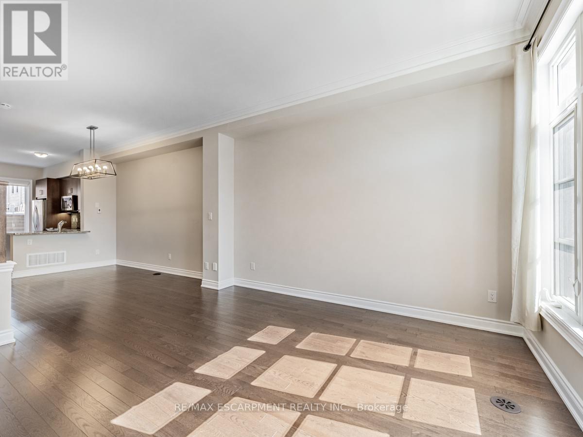 2163 Lillykin Street, Oakville, Ontario  L6H 7H2 - Photo 16 - W12604352