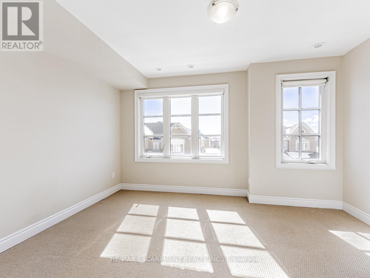 2163 Lillykin Street, Oakville, Ontario  L6H 7H2 - Photo 26 - W12604352