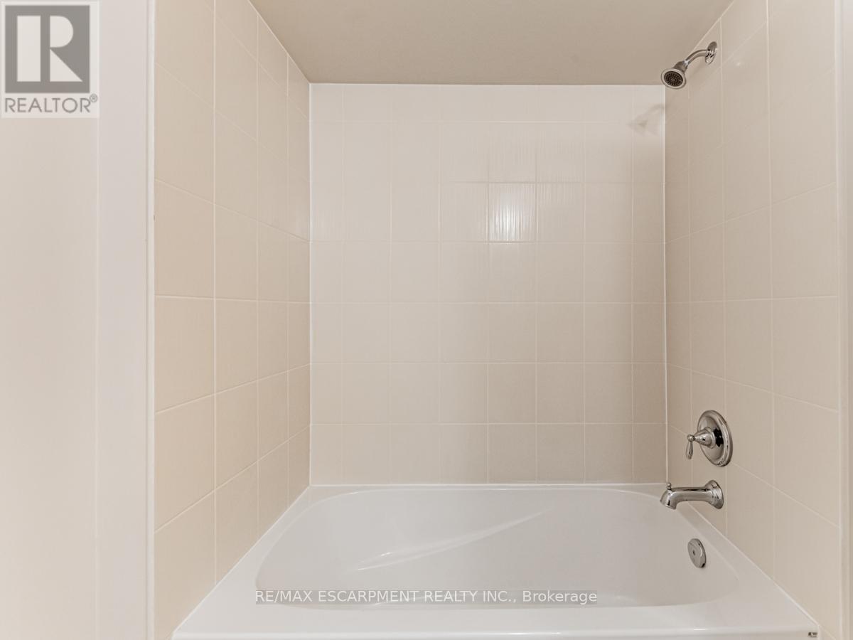 2163 Lillykin Street, Oakville, Ontario  L6H 7H2 - Photo 29 - W12604352