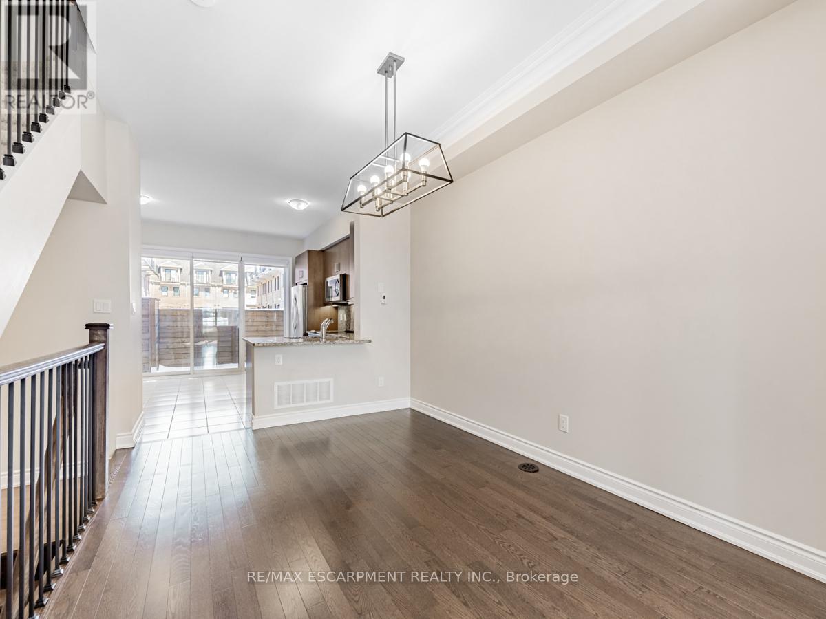 2163 Lillykin Street, Oakville, Ontario  L6H 7H2 - Photo 8 - W12604352