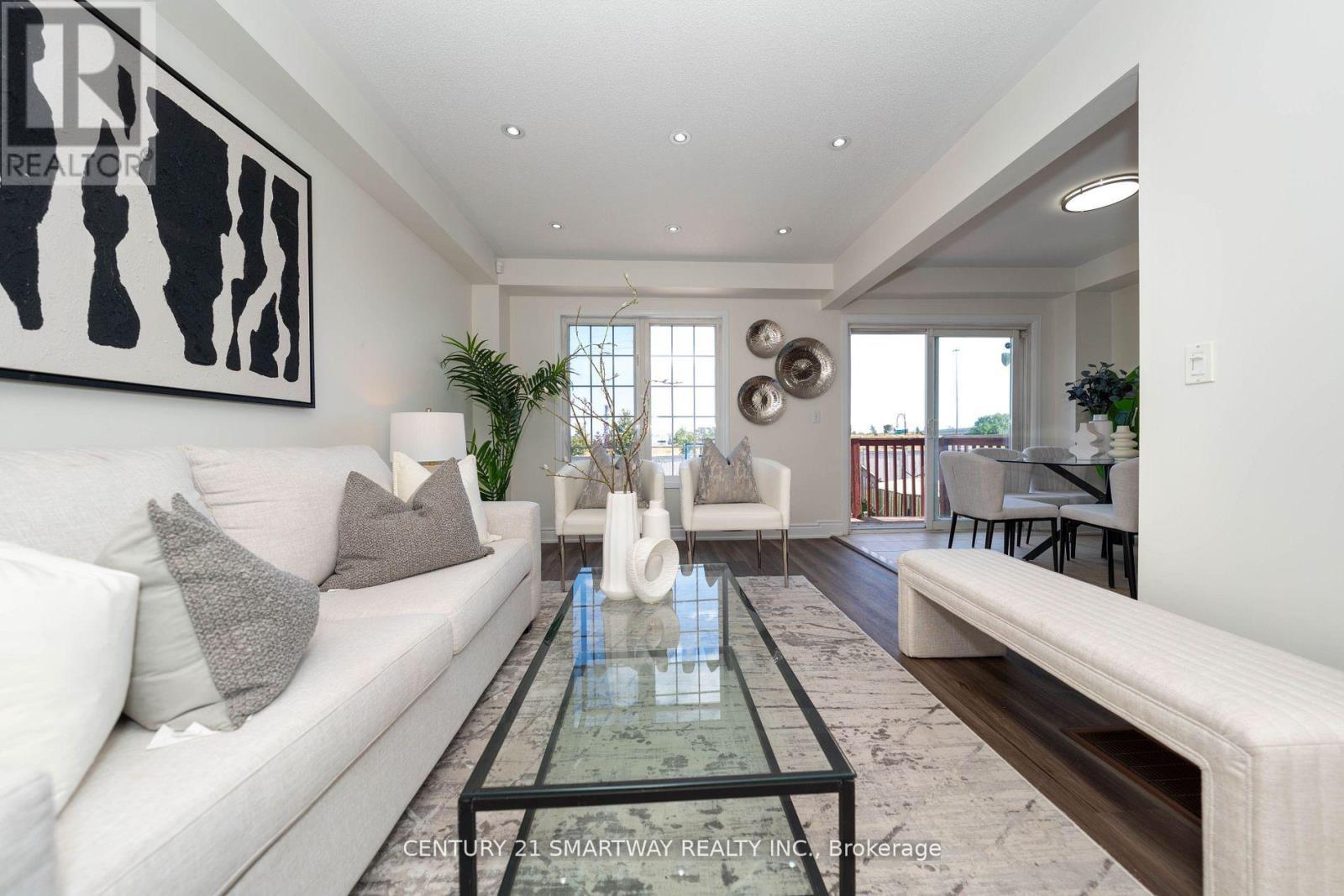 3424 Angel Pass Drive, Mississauga, Ontario  L5M 7N4 - Photo 11 - W12604358