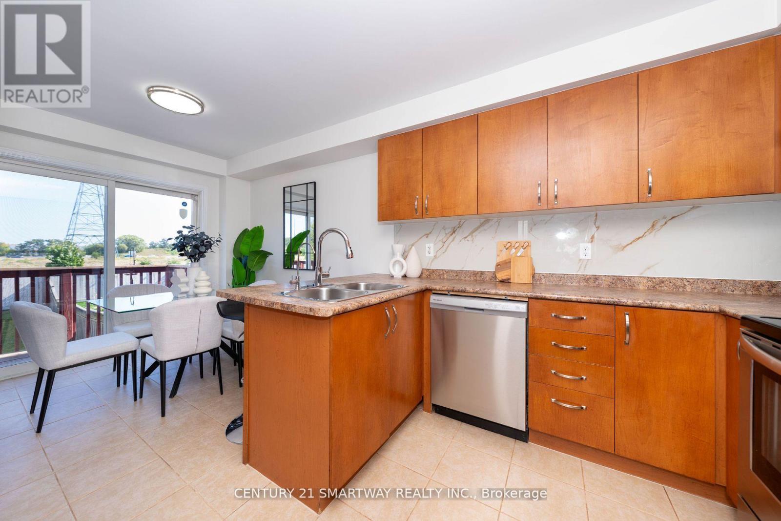 3424 Angel Pass Drive, Mississauga, Ontario  L5M 7N4 - Photo 18 - W12604358