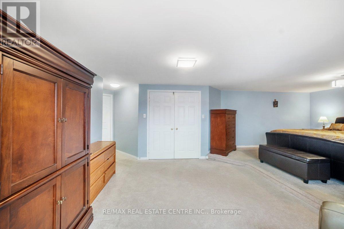 48 Howell Street N, Brampton (Brampton South), Ontario  L6Y 3H8 - Photo 29 - W12604410