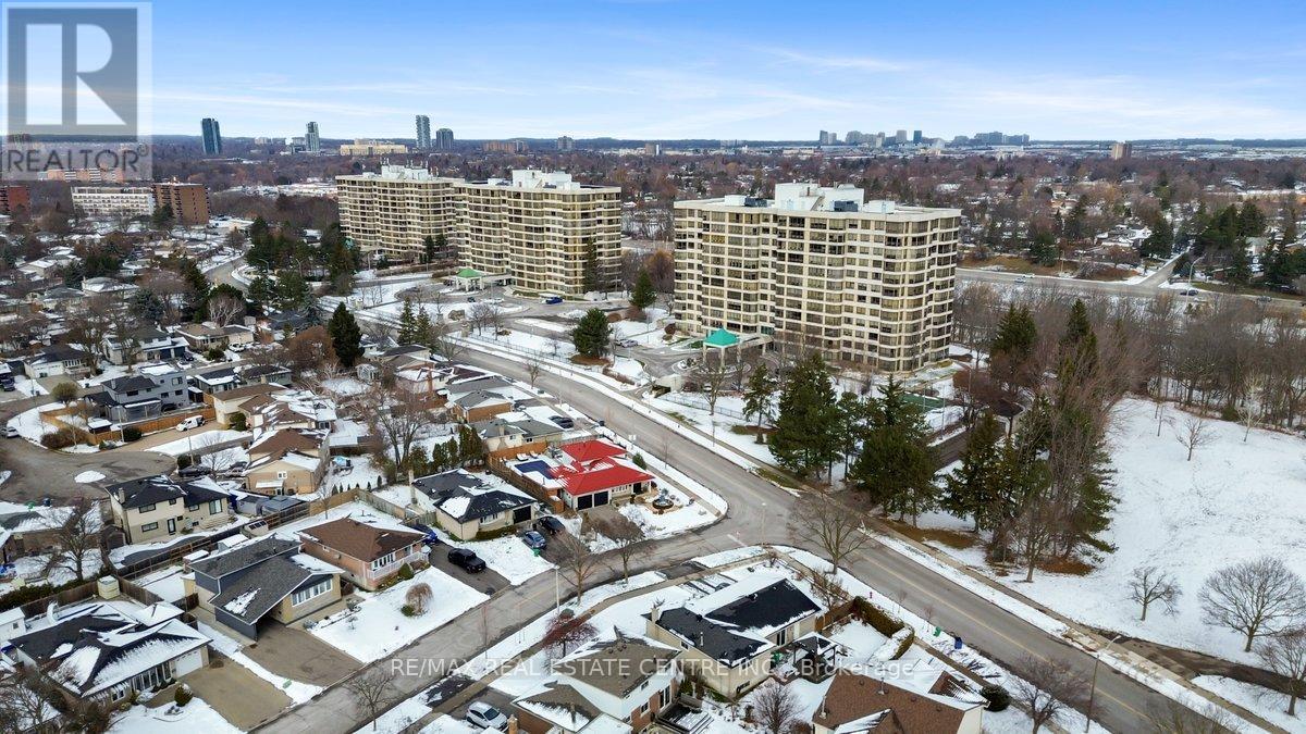 48 Howell Street N, Brampton (Brampton South), Ontario  L6Y 3H8 - Photo 48 - W12604410